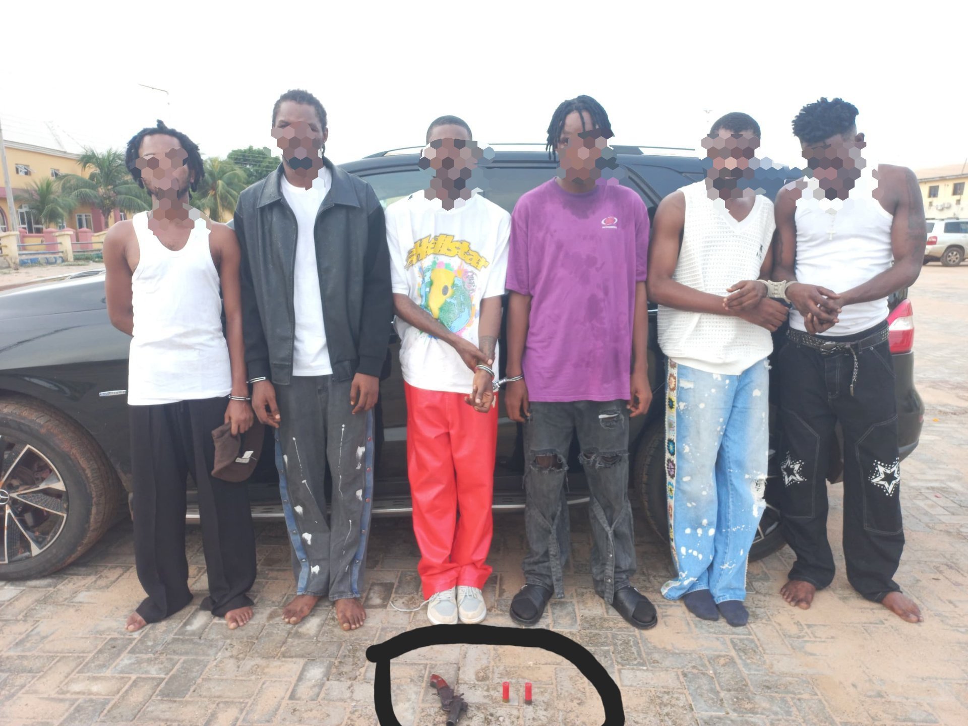 Six suspected cultists arrested in Delta state.