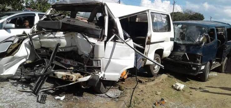 Auto crash claim 22 lives, including Malawian football players and supporters.