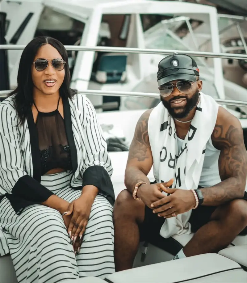 Iyanya talks about a woman he met at Davido's concert who was depressed.