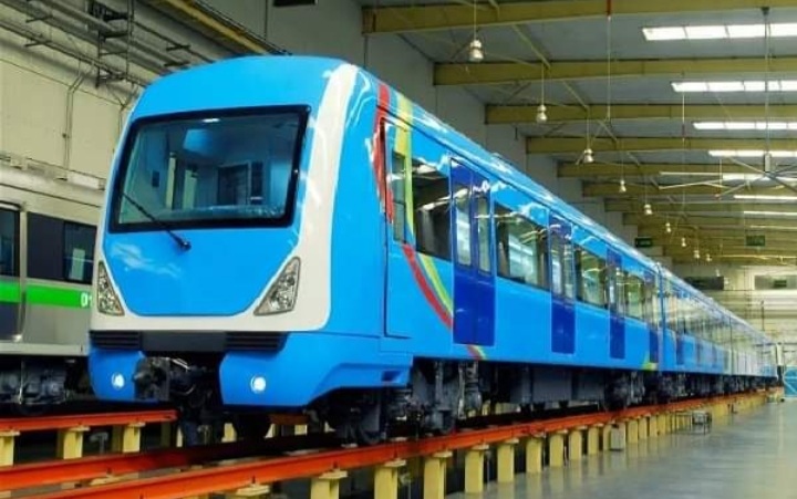 BREAKING: Lagos State Government acquires three trains for blue line rail project